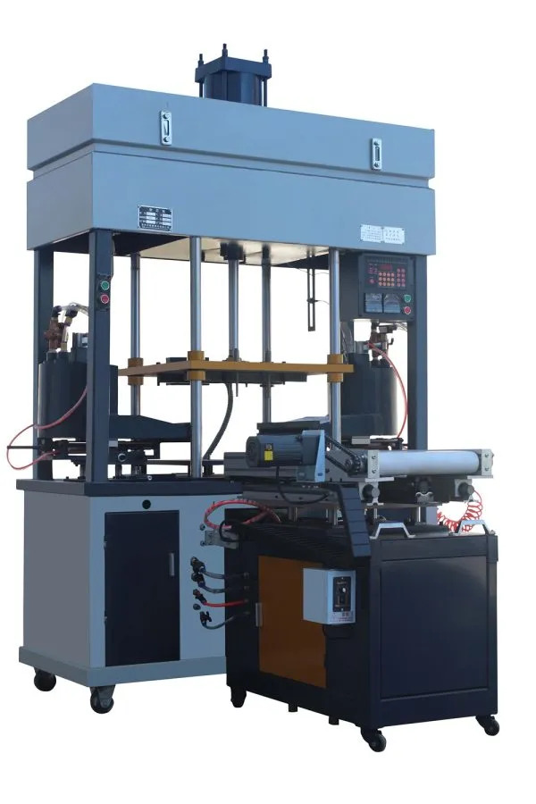 Hot-Box-Kernmaschine mit beweglicher Form